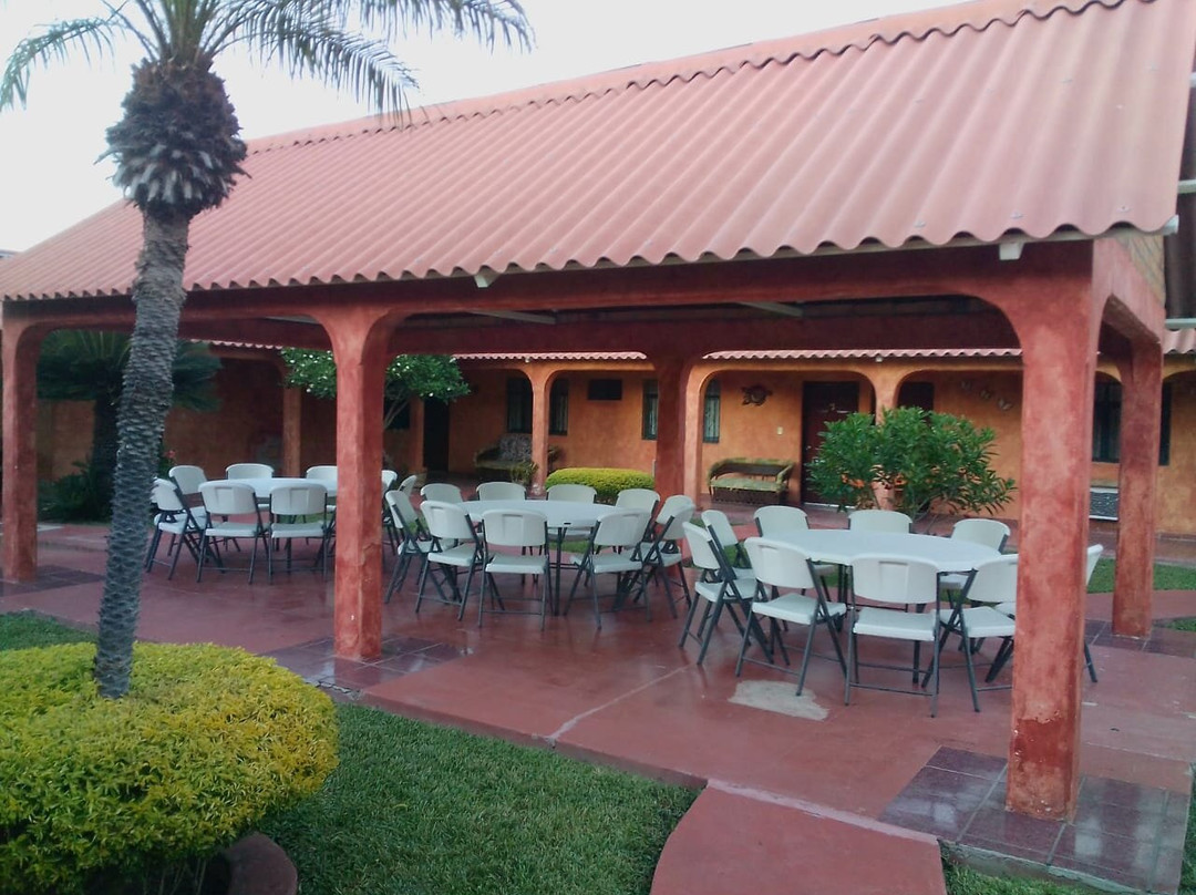 Lake Domínguez Lodge