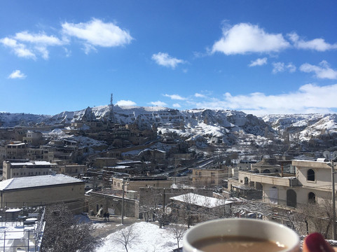 卡拉杜特洞穴酒店主图
