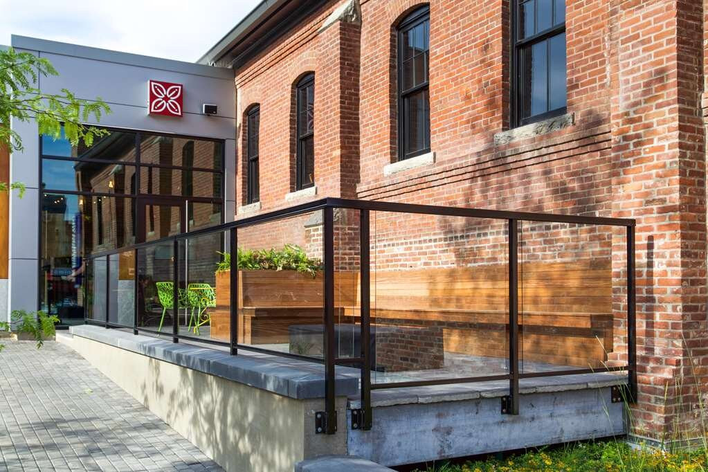 Hilton Garden Inn Burlington Downtown主图