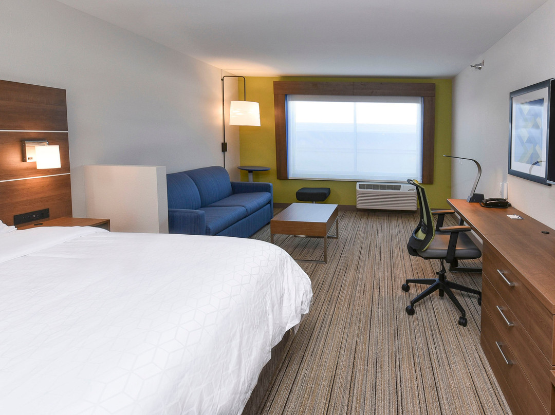 Holiday Inn Express & Suites Madisonville By IHG主图