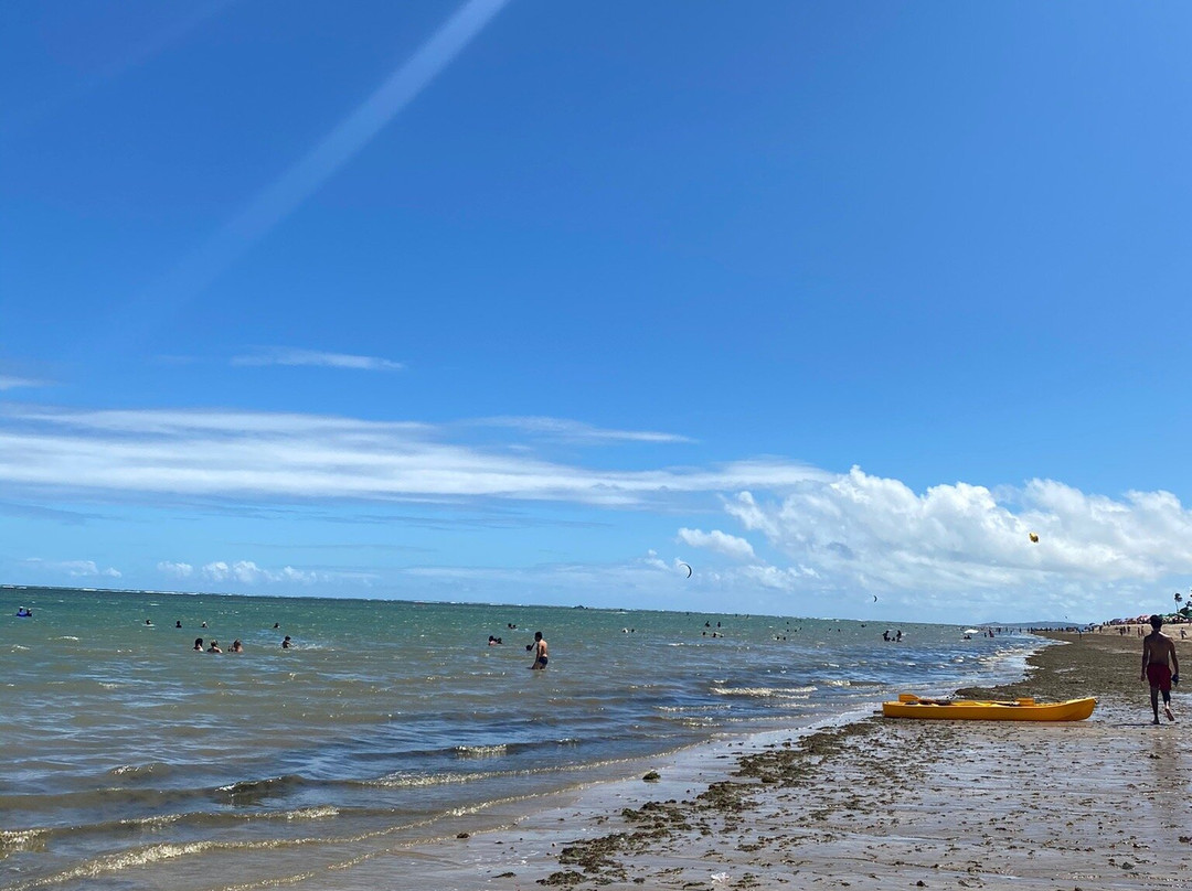Praia de Candeias景点图片