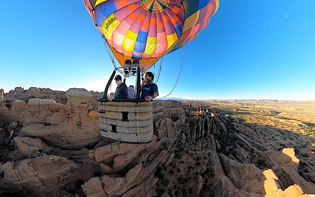 Redrock Ballooning景点图片