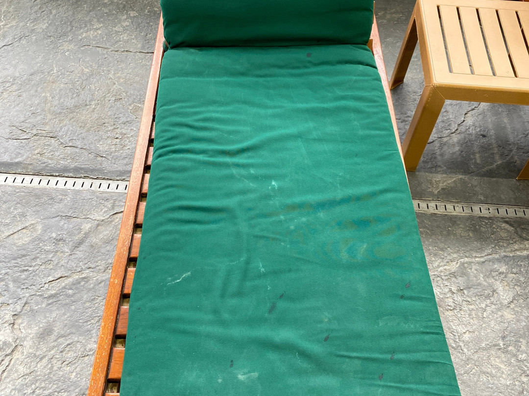 Lakeside Lodge and Suites主图