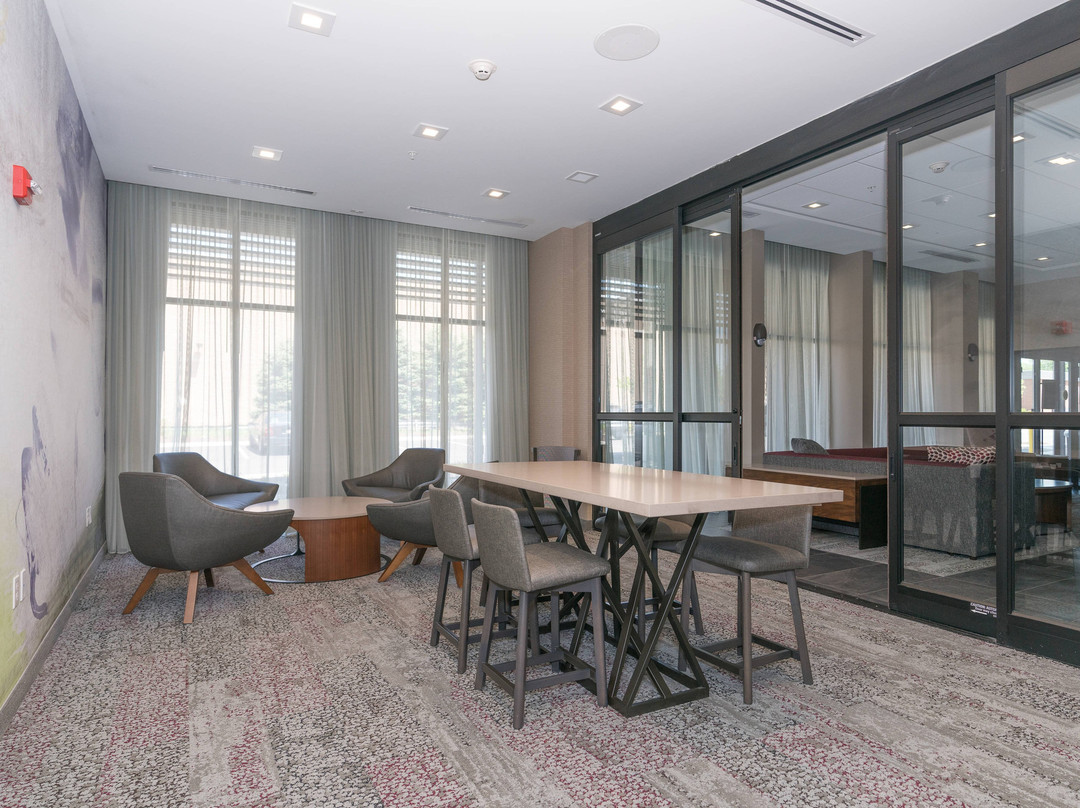 Courtyard West Springfield主图