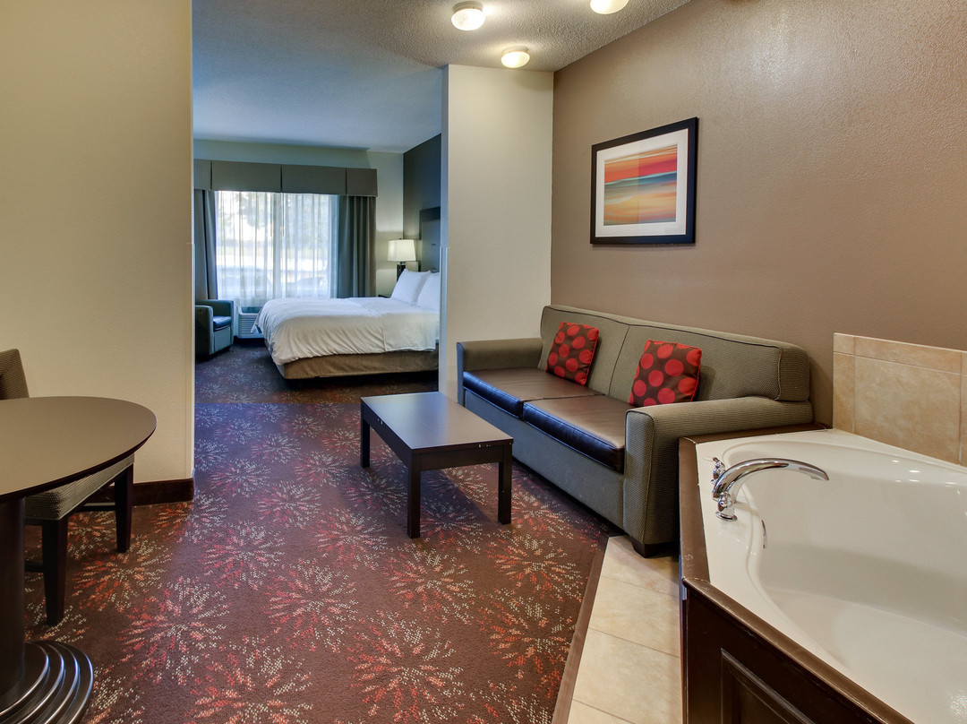 Holiday Inn Express & Suites Lancaster-Lititz by IHG主图