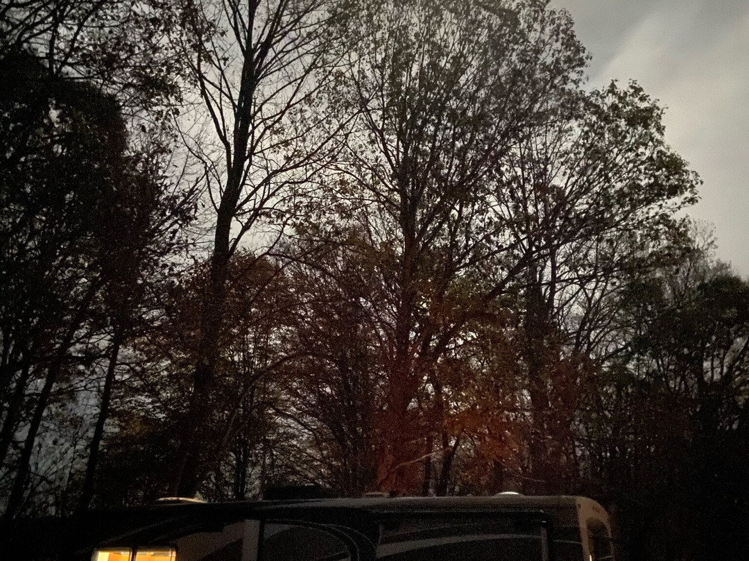 Hocking Hills Adventures-洛根必去景点