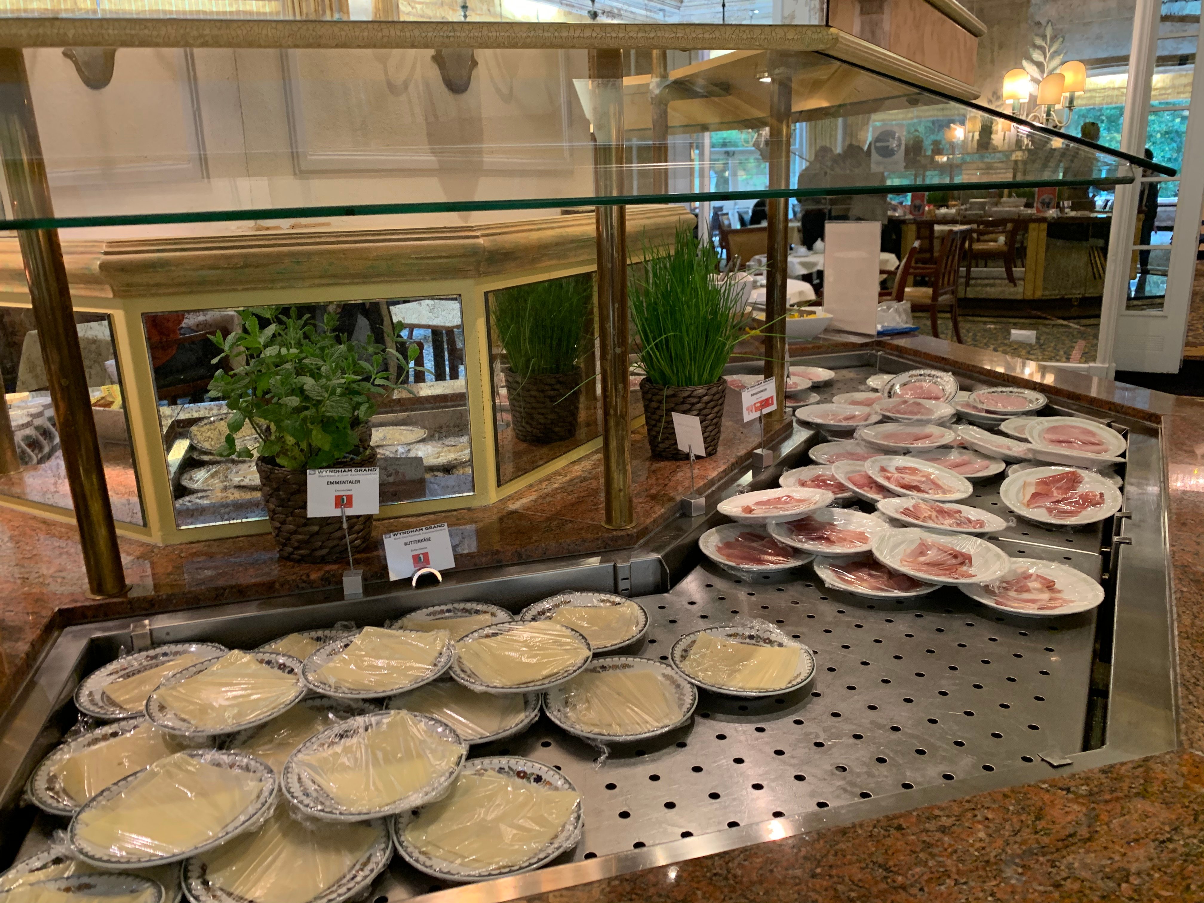 巴特赖兴哈尔城阿克斯曼斯汀酒店-餐饮