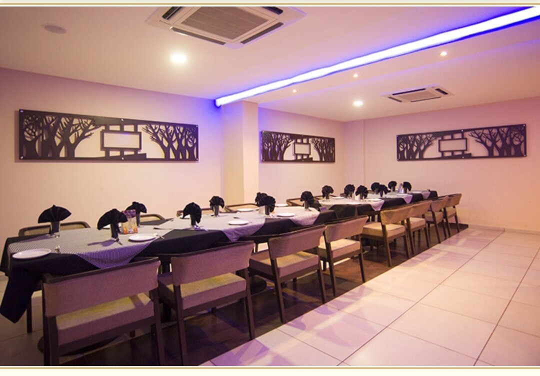 Pride Biznotel, Maison Anand主图