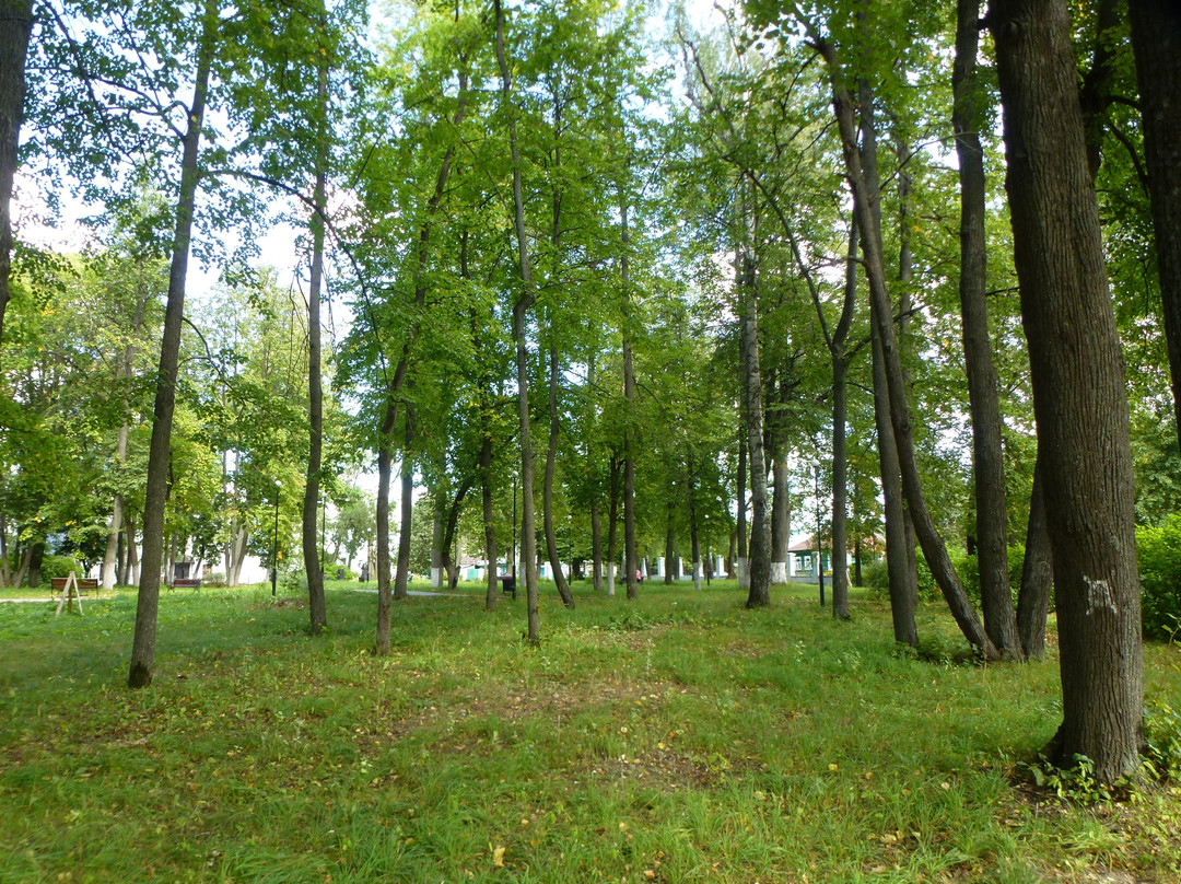 John-Military Necropolis-Kovrov必去景点
