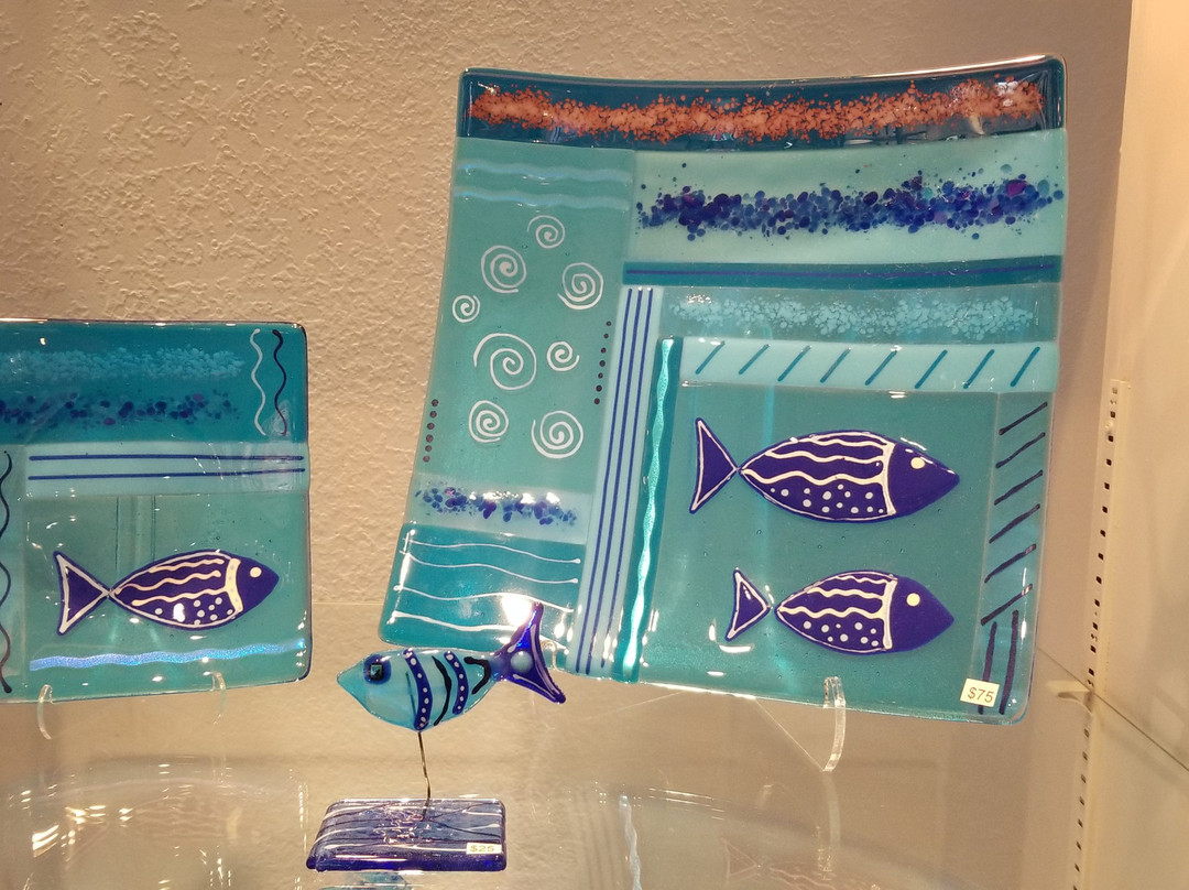 Coastal Art Gallery-克里斯特尔里弗必去景点