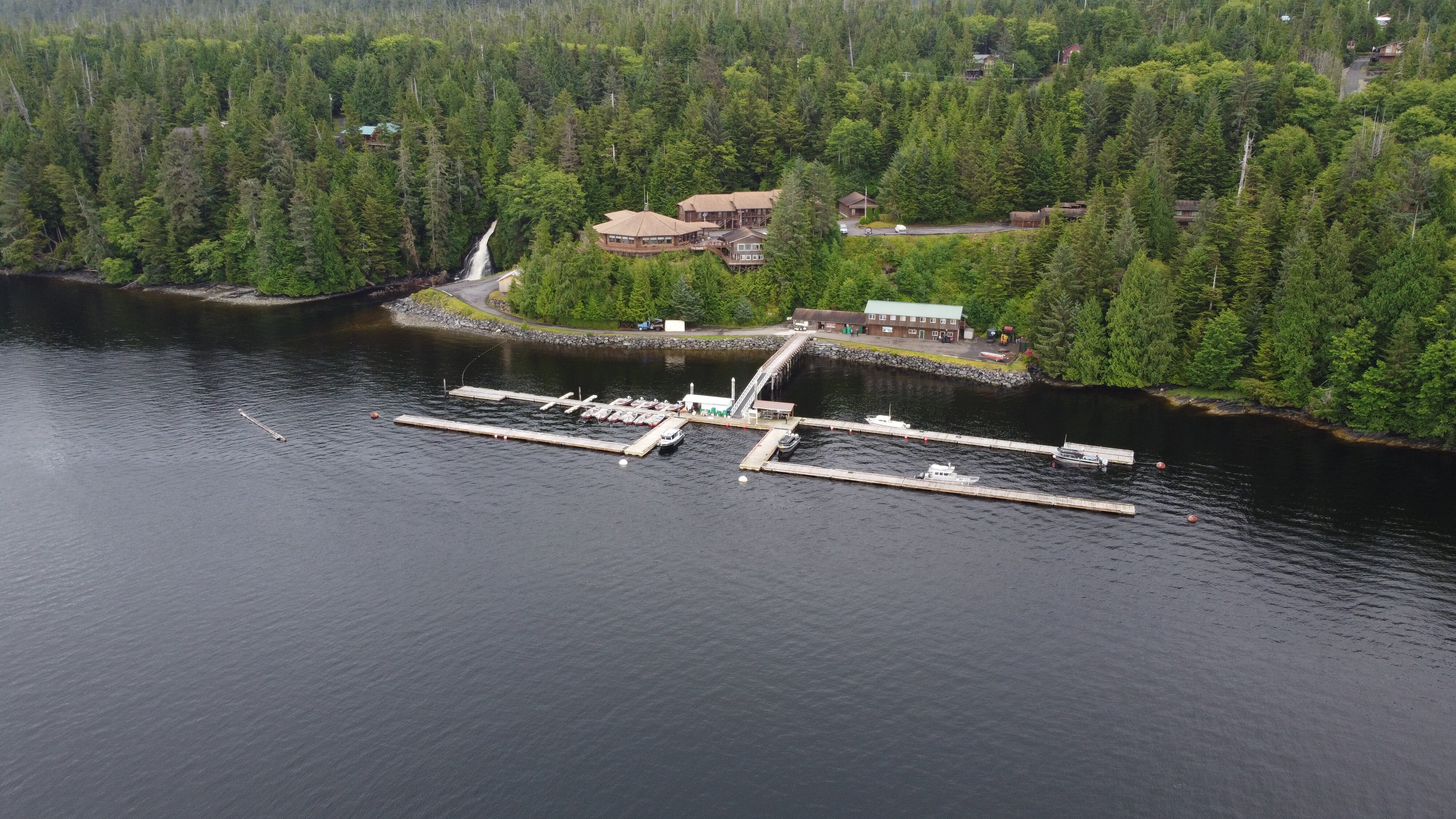 Salmon Falls Resort-浴室