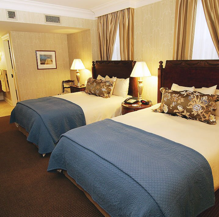 Charley Creek Inn主图