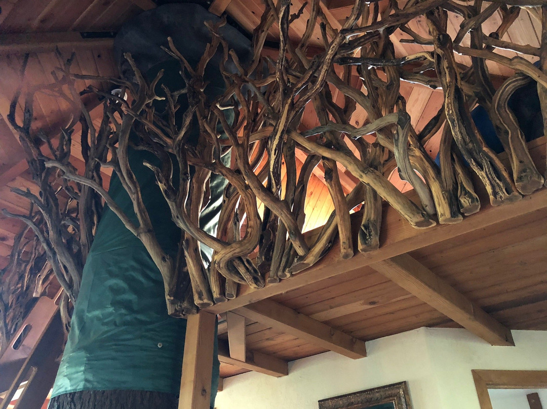 Out 'n' About Treehouse Treesort主图