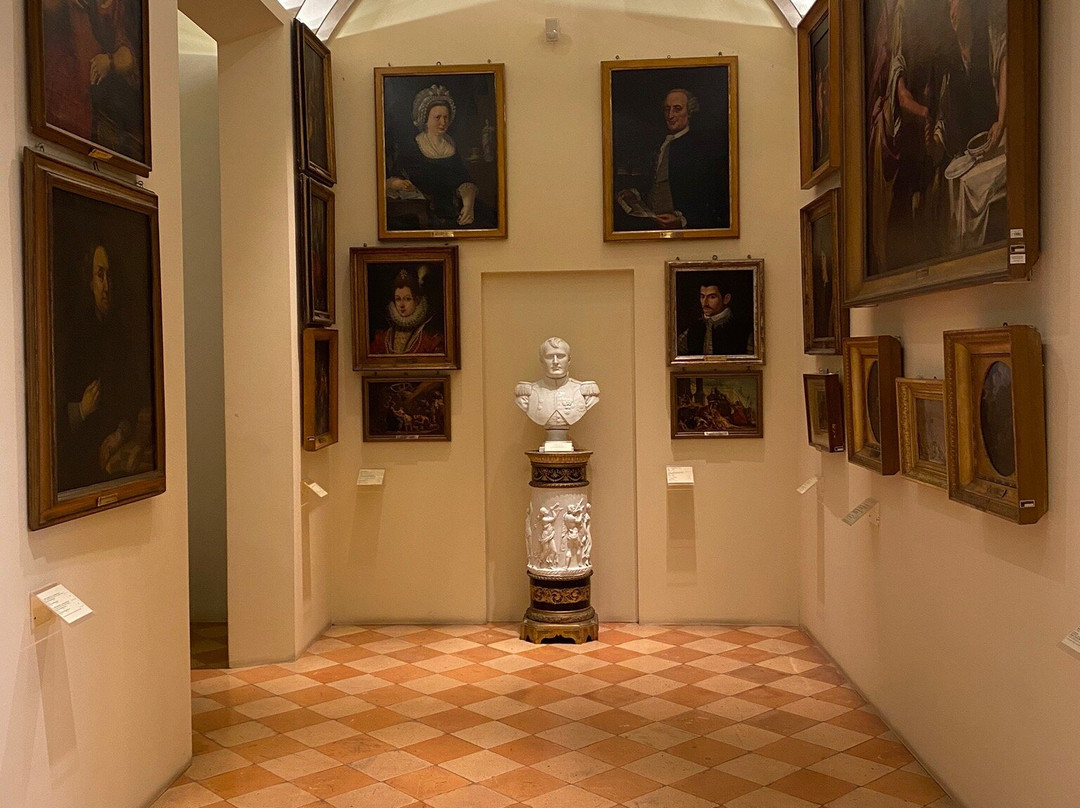 Pinacoteca G Stuard景点图片