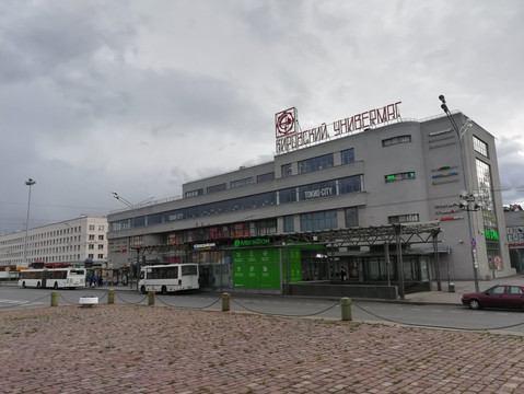 Kirovskiy Shopping Mall-圣彼得堡必去景点