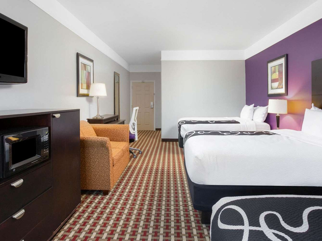 La Quinta Inn & Suites by Wyndham Raymondville主图