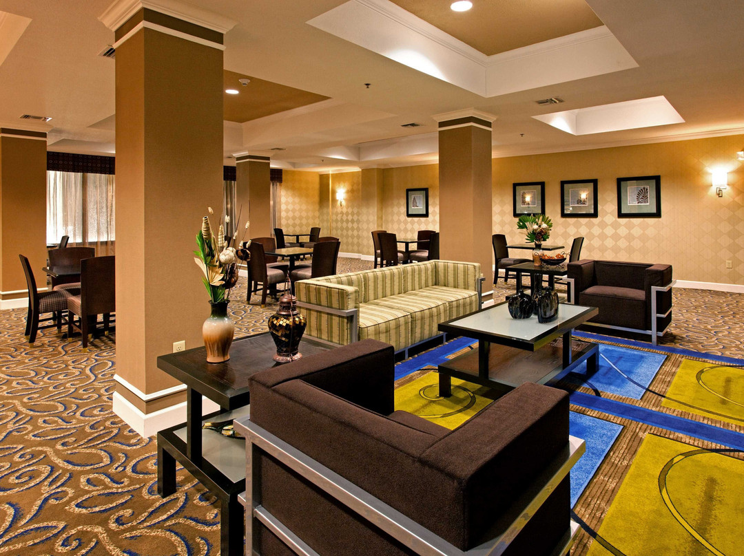 Holiday Inn Express & Suites Andalusia by IHG主图