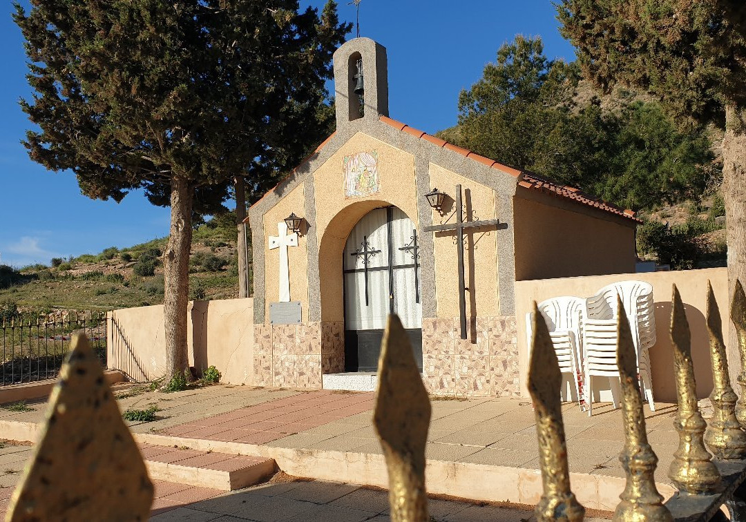Ermita de La Cruz-Fuente Alamo必去景点