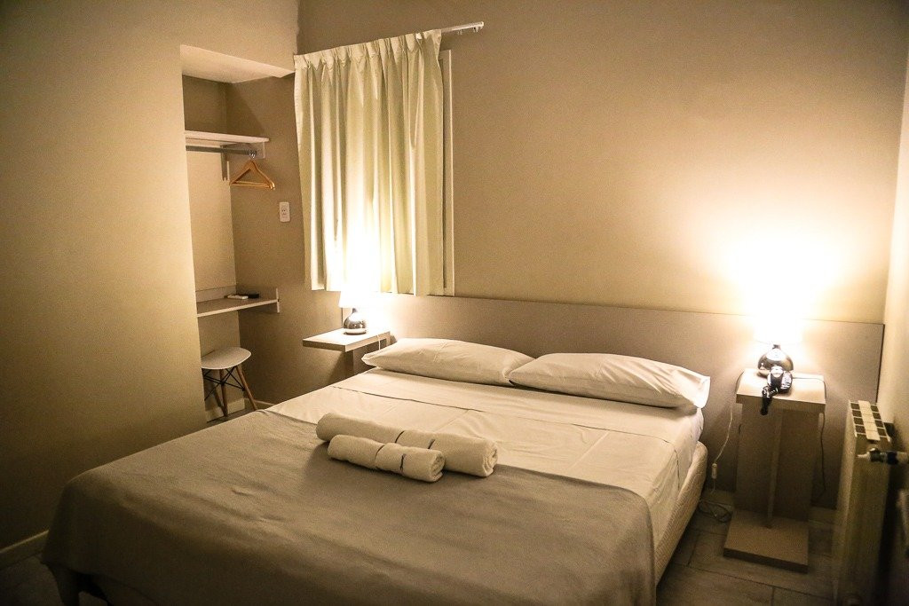 Alhambra Inn Hotel主图