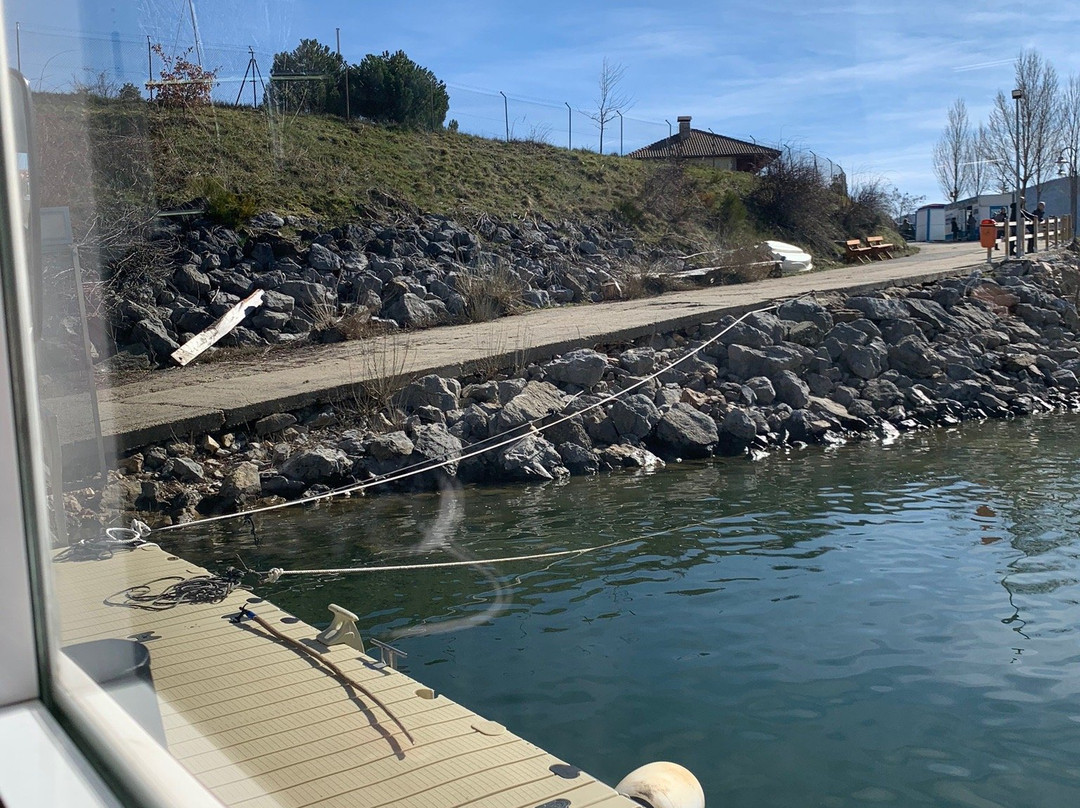 Paseos en Barco por el embalse de Riano景点图片