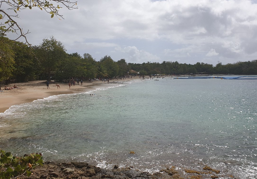 Anse Corps de Garde-圣吕斯必去景点