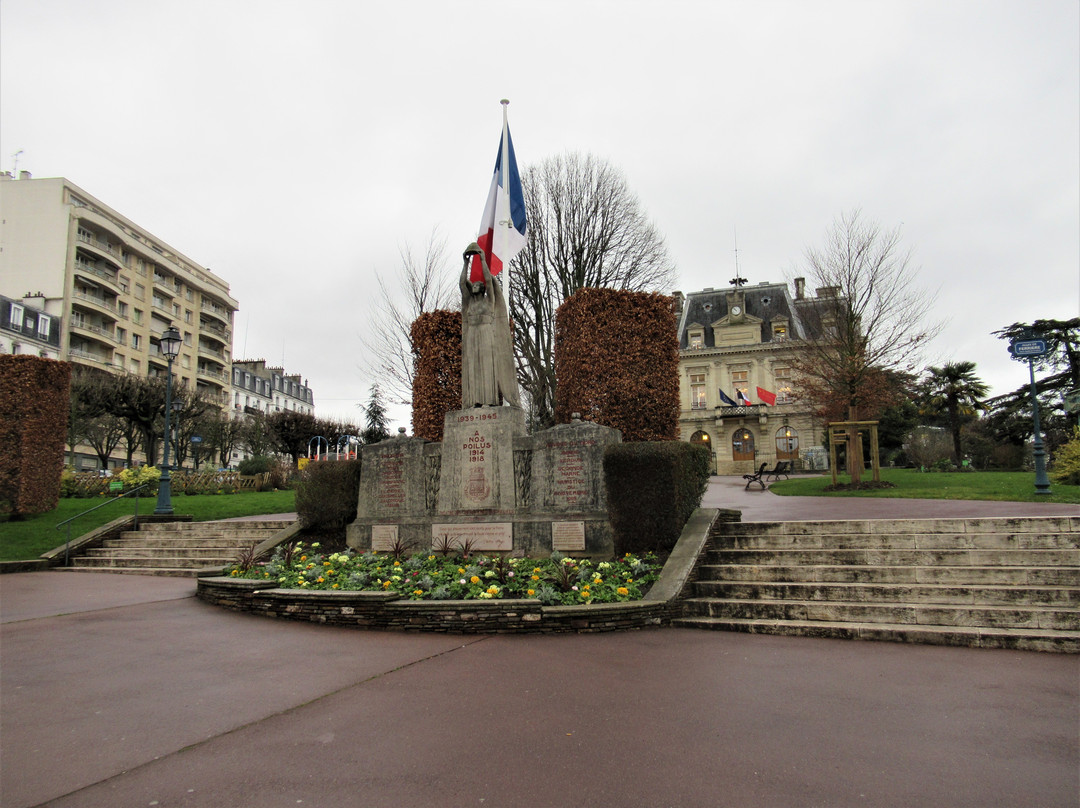 Monument aux morts景点图片