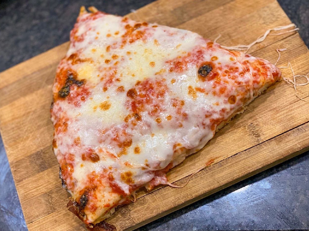 Siziano餐馆和美食-Pizza al trancio da Tina