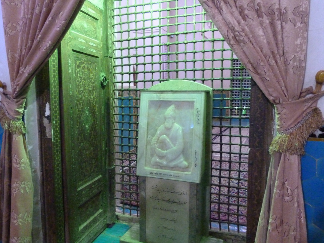 Aramgah-e Shah Ne’matollah Vali景点图片