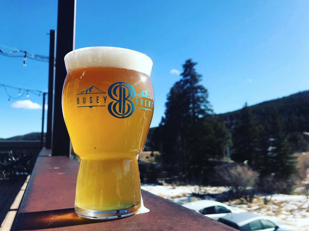 Ward餐馆和美食-Busey Brews