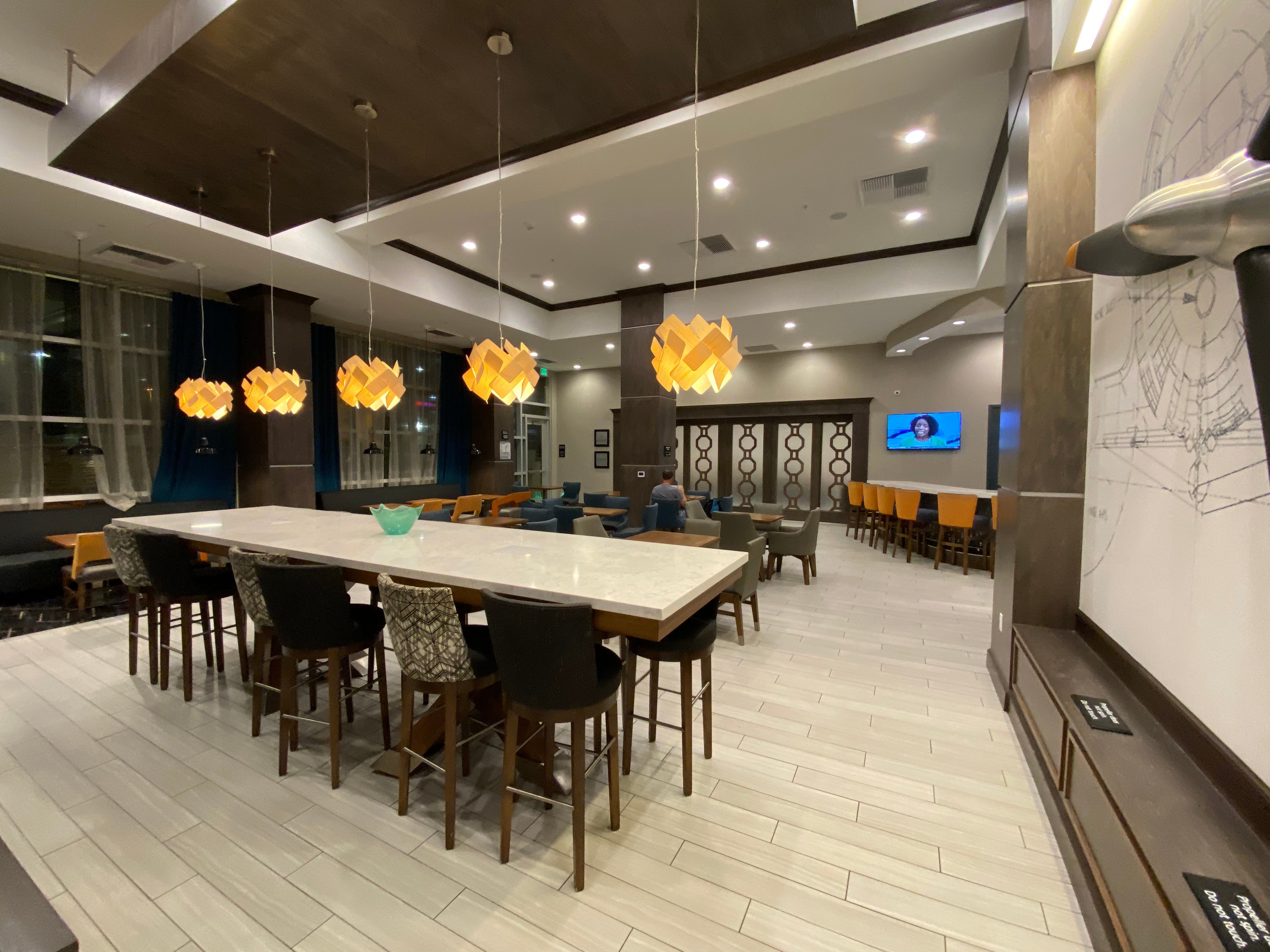 Hampton Inn & Suites LAX El Segundo-餐饮