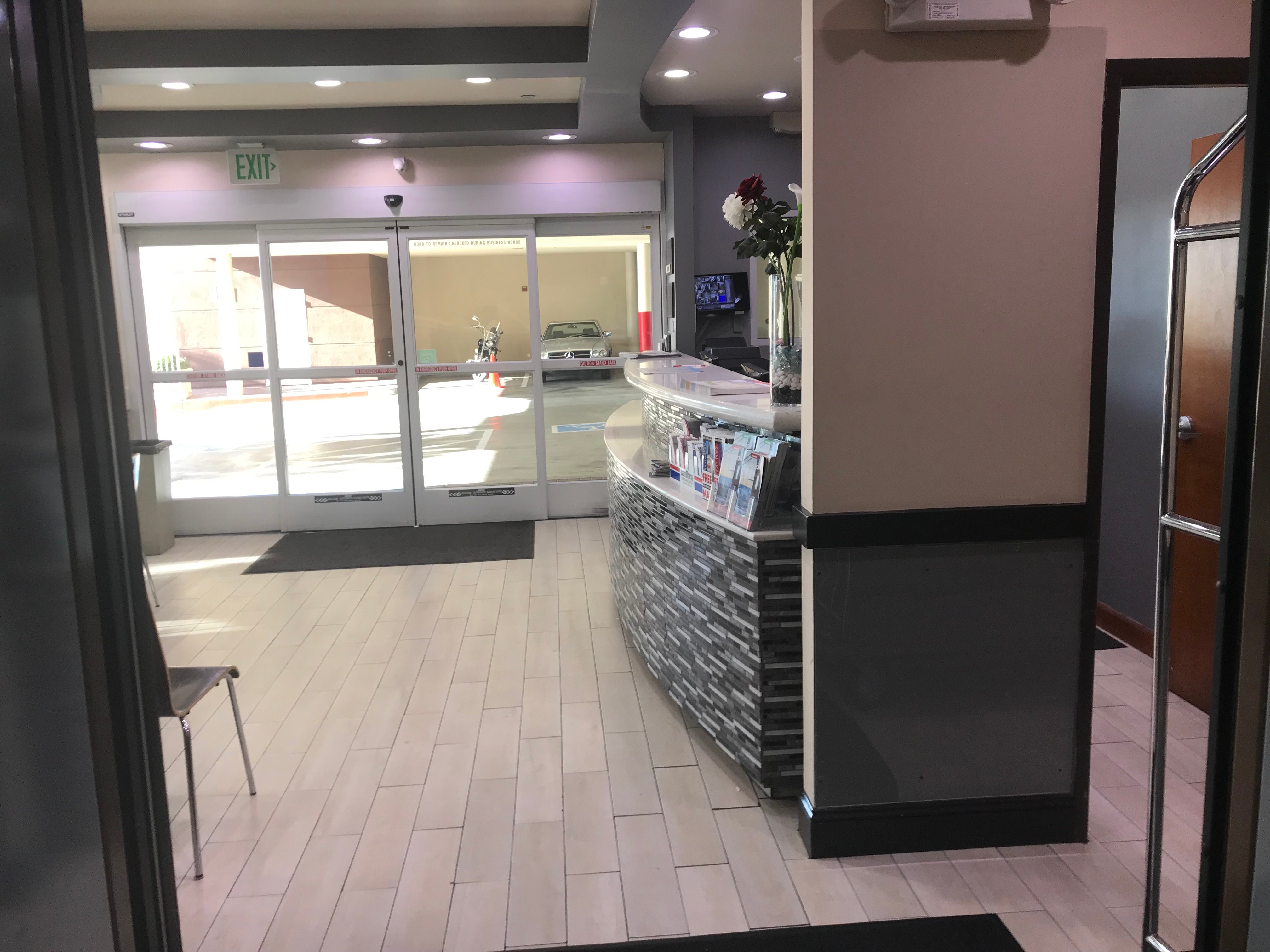 华美达套房旧金山机场酒店-浴室