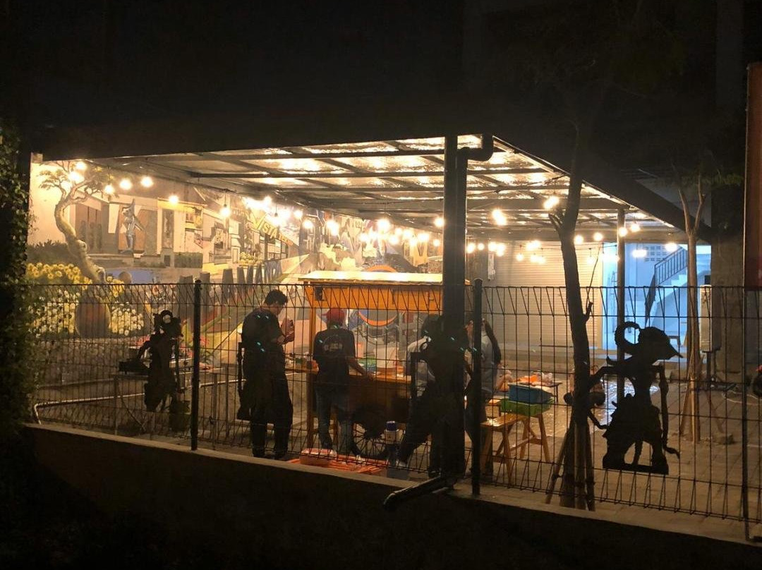 Padangsambian餐馆和美食-Angkringan Makan Enak