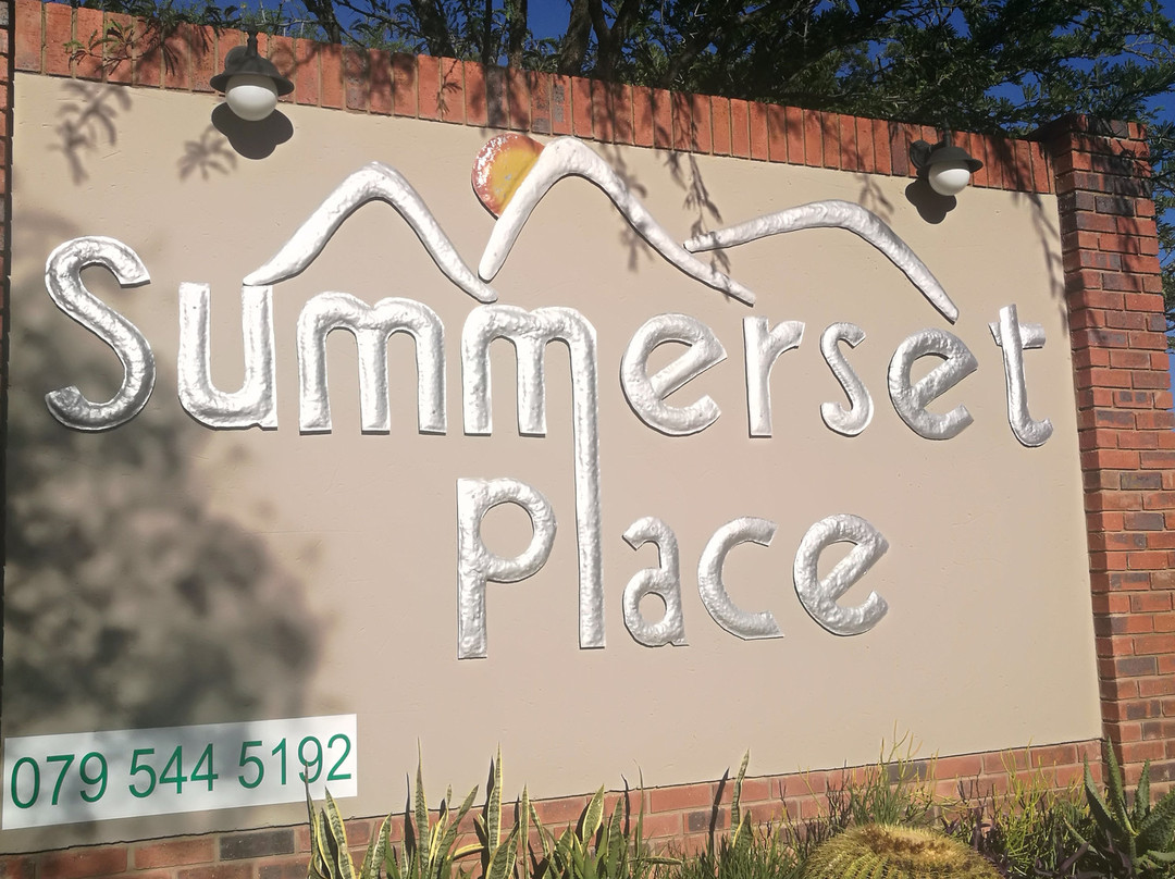 Summerset Place Country House主图