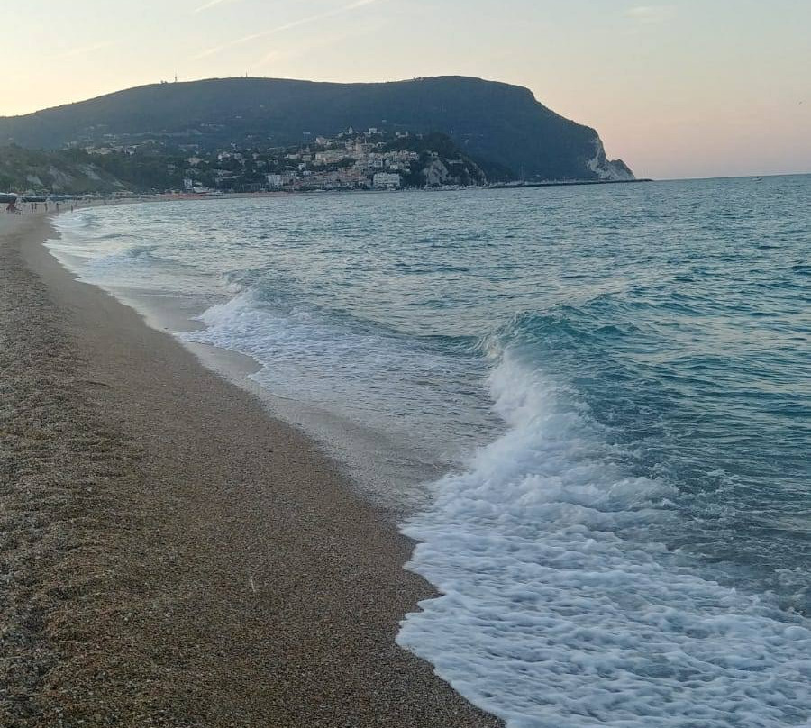 Bagni Amedeo-Marcelli di Numana必去景点