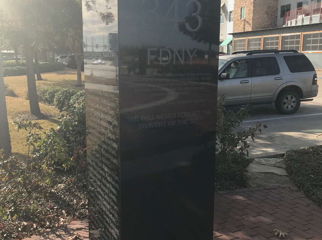 9/11 Flight Crew Memorial景点图片