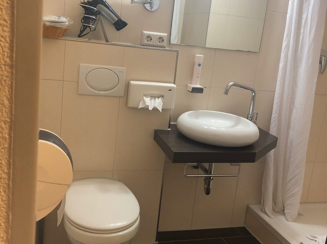 祖尔瑞斯酒店主图