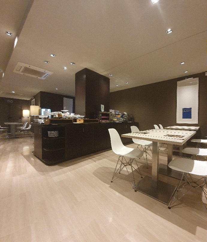 空曲里德中央酒店主图