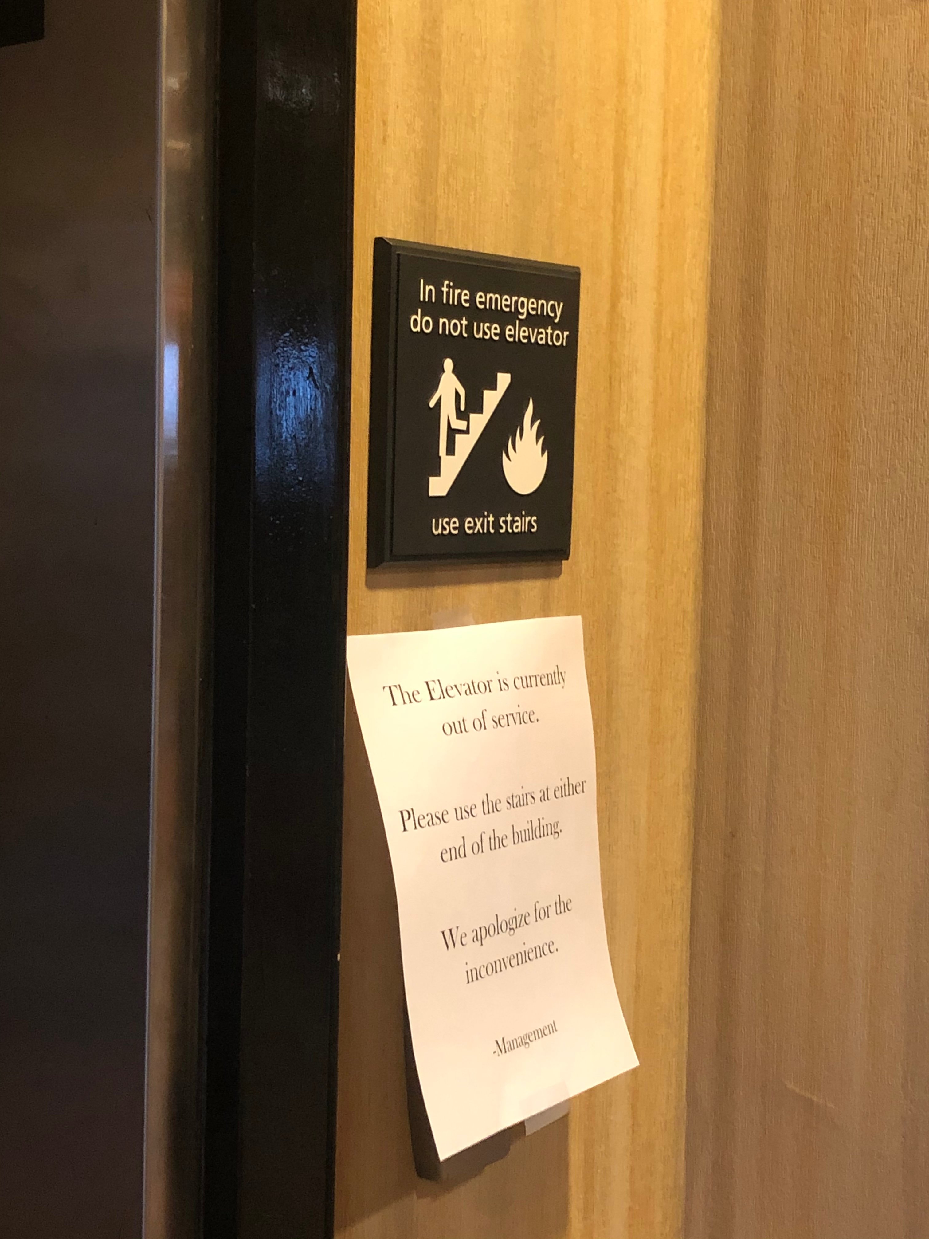 Hampton Inn & Suites New Castle-浴室