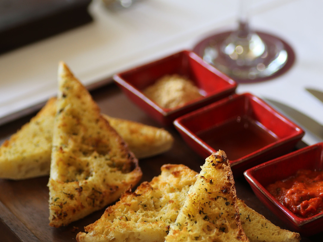 RedEarth Hotel主图