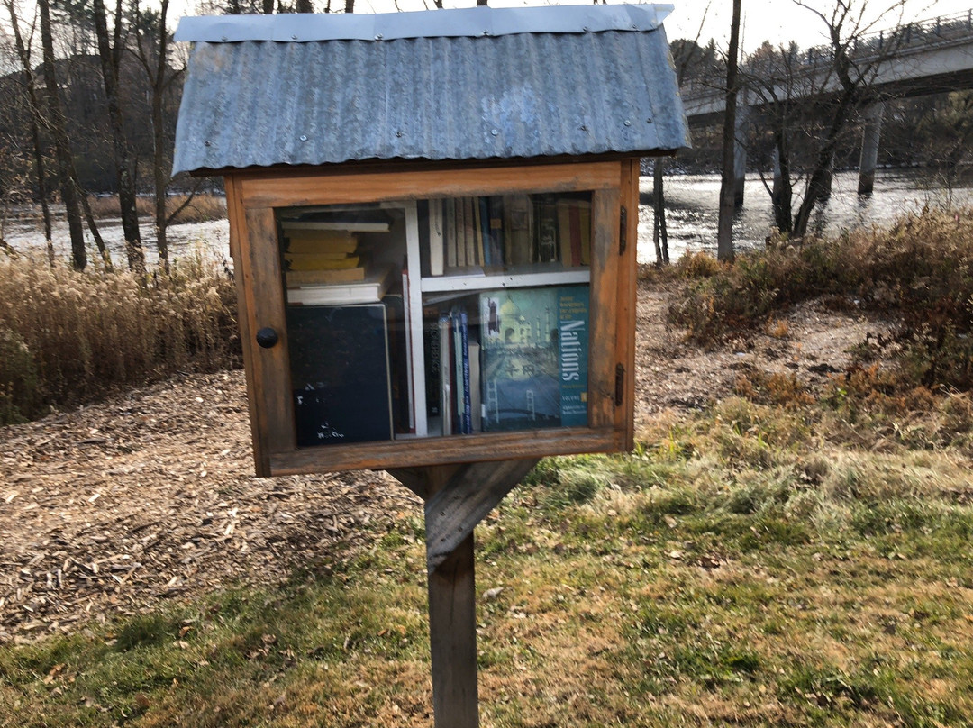 River Bend Trail-Merrill必去景点