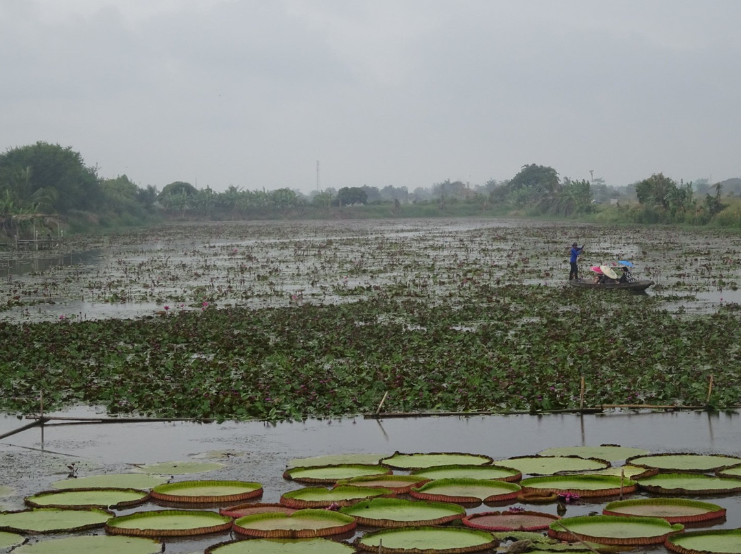 ตลาดน้ำทุ่งบัวแดง景点图片