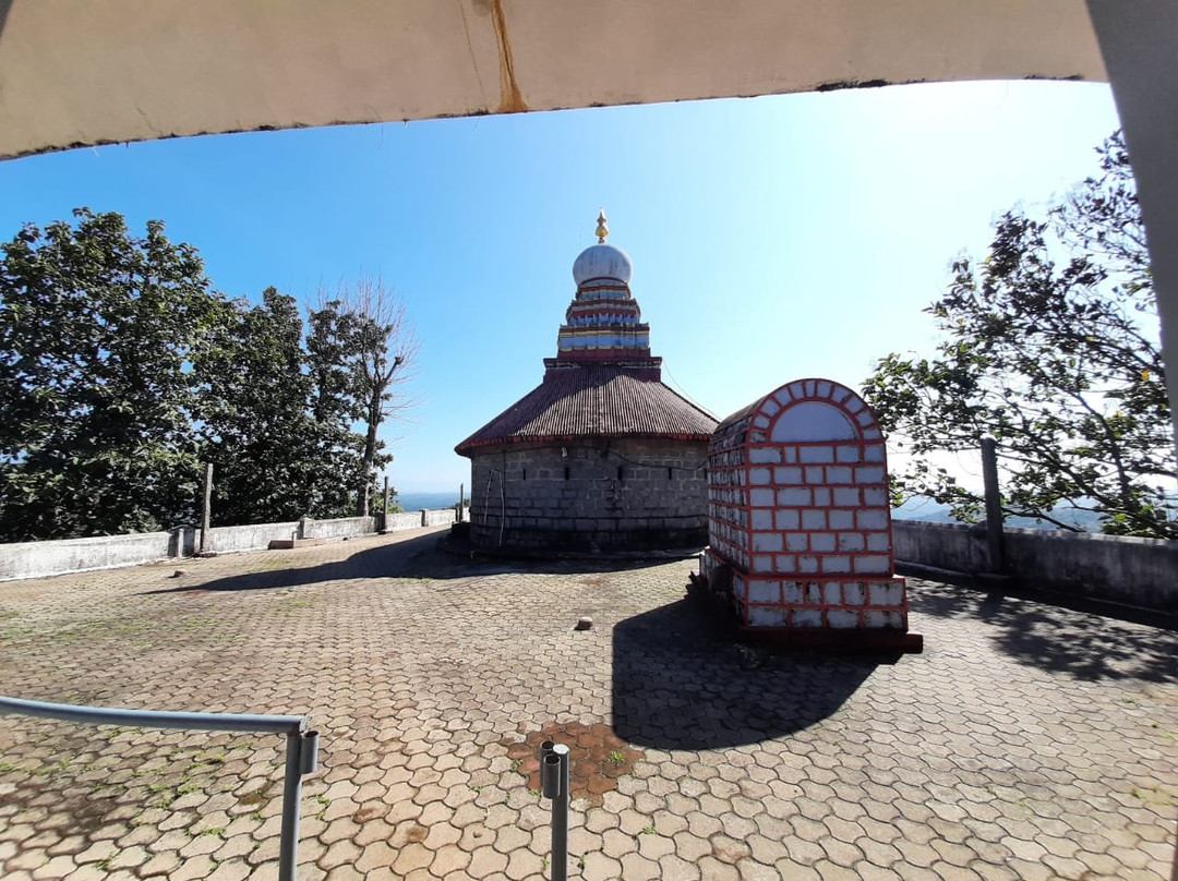 Sri Karinjeshwara Temple景点图片