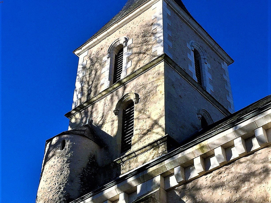 Eglise Saint Cybard-Latille必去景点