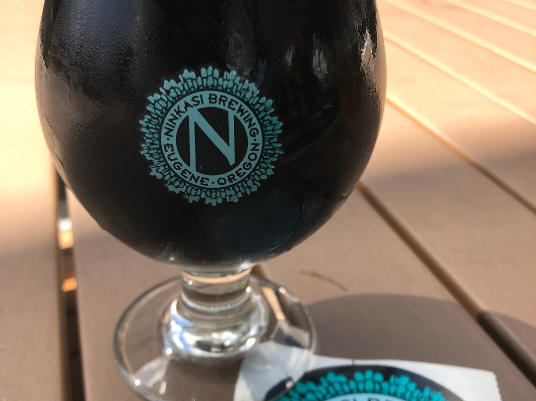 The Better Living Room by Ninkasi Brewing-尤金必去景点