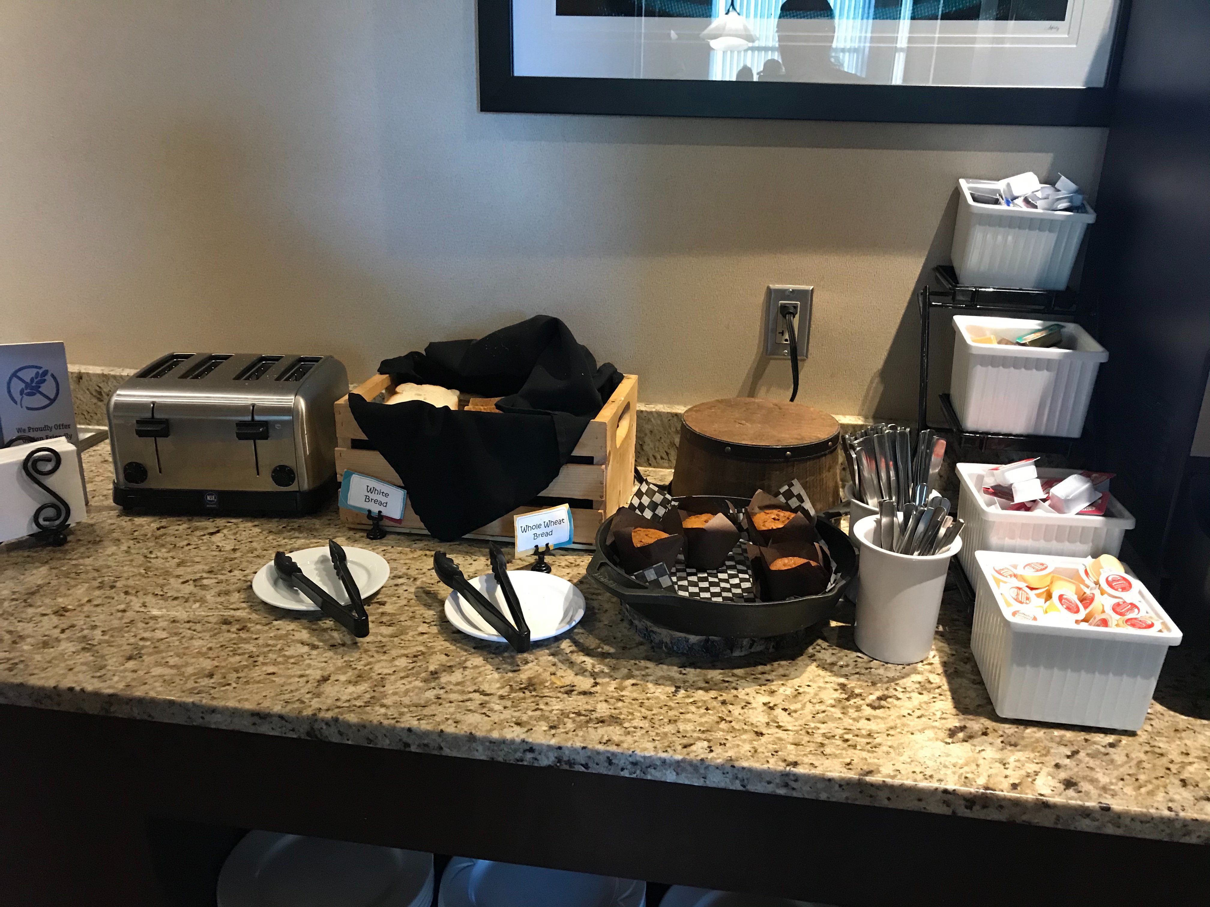 Best Western Plus Edmonton Airport Hotel-餐饮