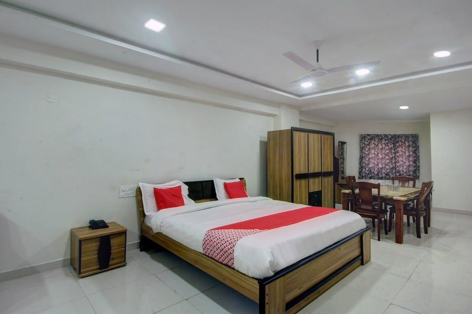 OYO 29573 Santoshi Hometel主图