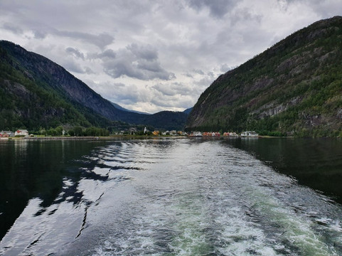 Guided Fjord Tours - Bergen-卑尔根必去景点