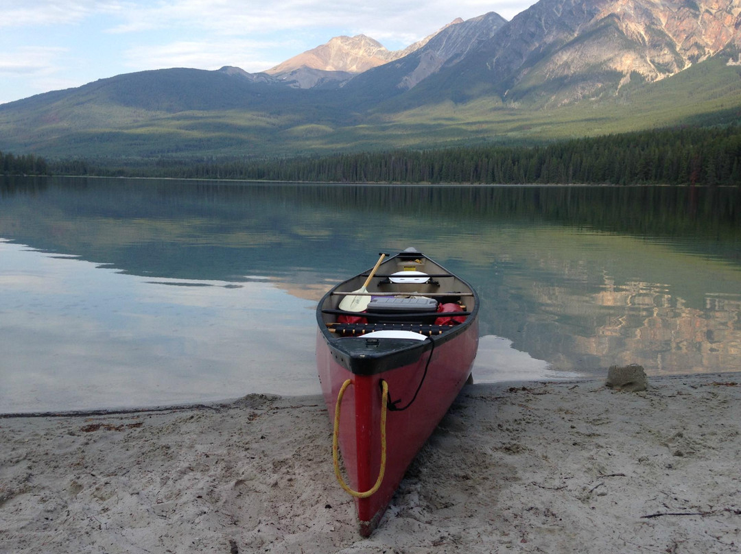 Jasper Adventure Centre Day Tours景点图片