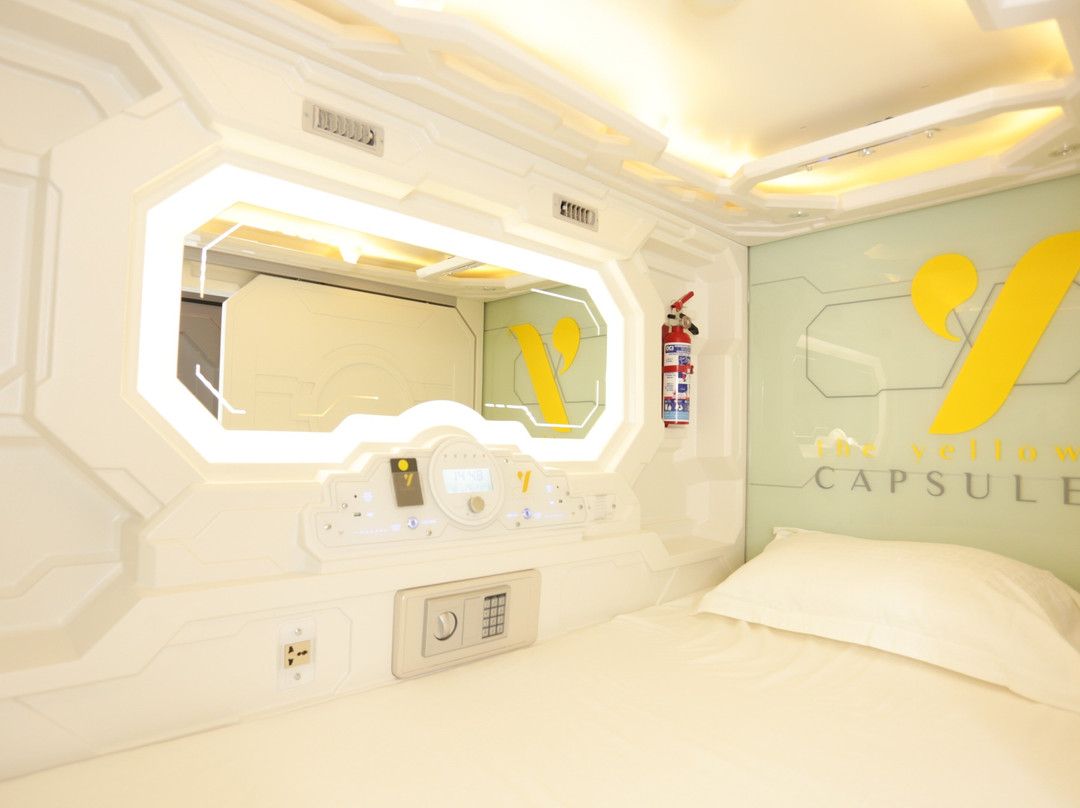 The Yellow Capsule Hotel-坎昆必去景点