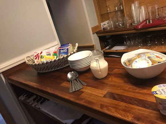 The Commercial Hotel主图